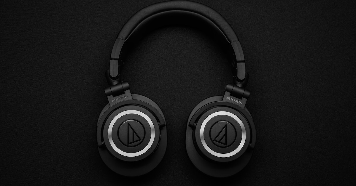 The Top 5 Noise-Canceling Headphones on The Market